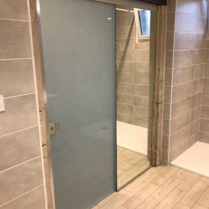 reference-montage-feuillete-systeme-coulissant-chantier-vit-specialiste-du-vitrage-pour-les-professionnels