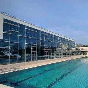reference-piscine-belfort-chantier-vit-specialiste-du-vitrage-pour-les-professionnels