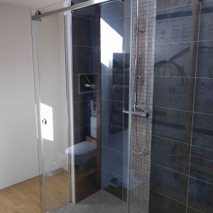 reference-vitrage-trempe-porte-coulissante-chantier-du-groupe-vit-specialiste-du-vitrage-pour-les-professionnels