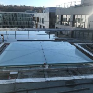 reference-dalle-de-sol-antiderapant-vitrage-chantier-du-groupe-vit-specialiste-du-vitrage-pour-les-professionnels