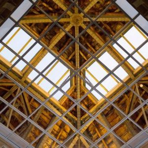 reference-vitrage-controle-solaire-musee-hieron-paray-le-monial-chantier-du-groupe-vit-specialiste-du-vitrage-pour-les-professionnels