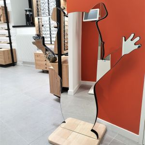 Miroir découpé en forme de panda