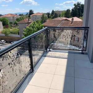 Réalisation sur - mesure de vitrage avec motifs